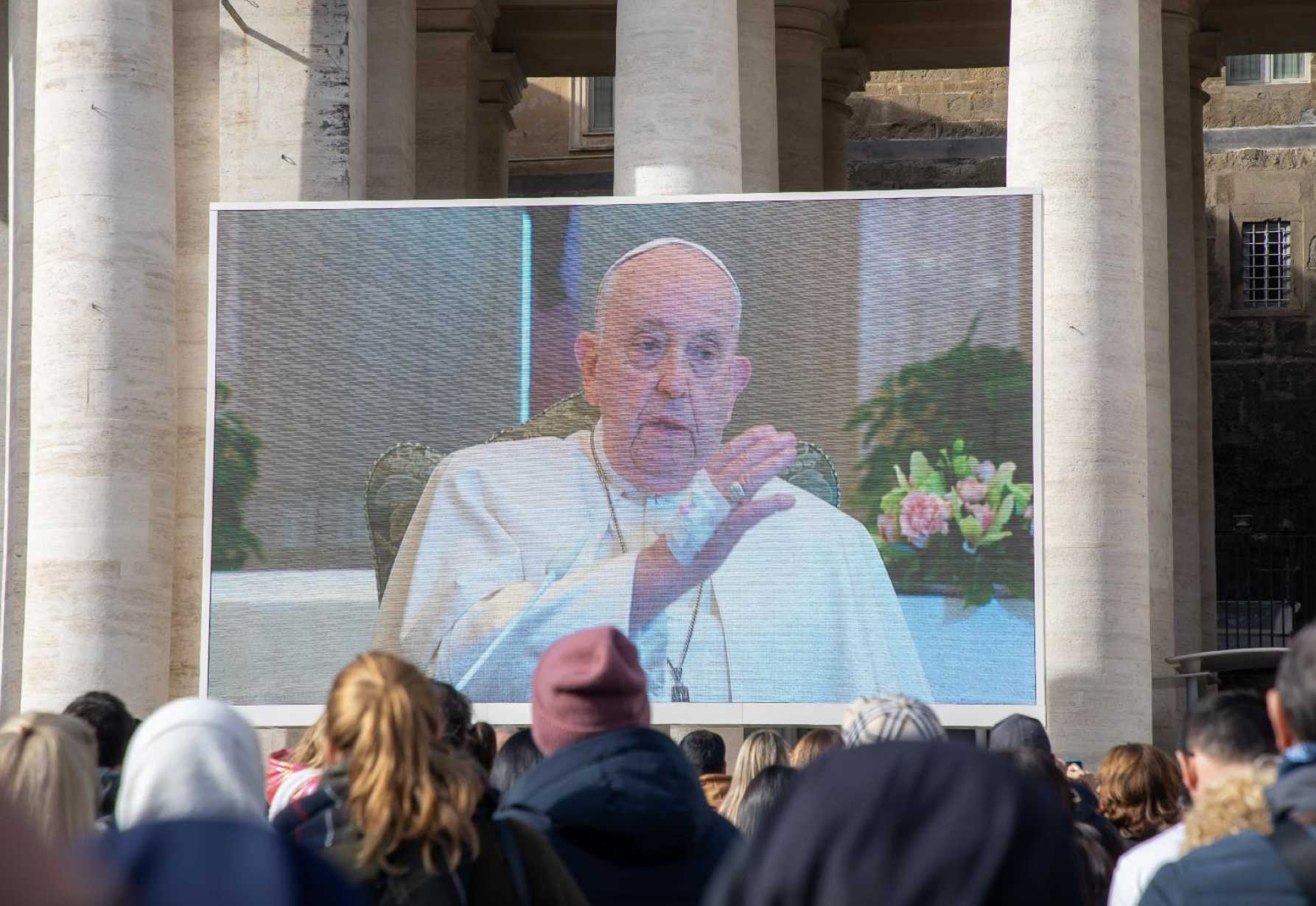 UPDATE: Pope's health improving; he keeps some appointments