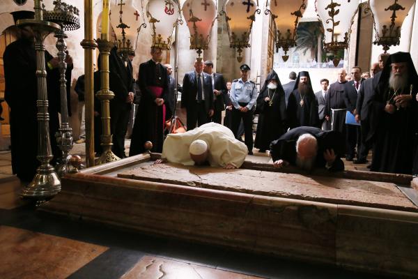 Pope Francis in the Church of the Holy Sepulcher in Jerusalem