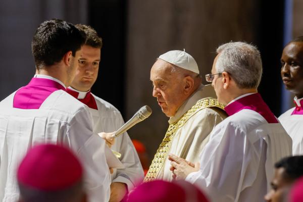 Pope Francis leads prayer