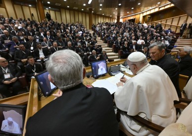 Pope calls pastors to be 'missionaries of synodality'